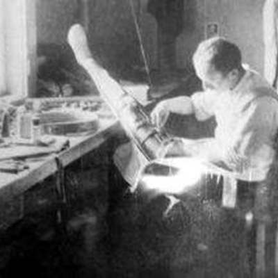 Timeline: AVANCES MÉDICOS Y CIENTÍFICOS EL SIGLO XX