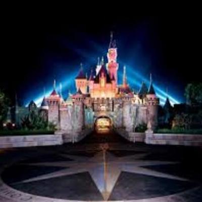 Timeline: DisneyLand "The Happiest Place on Earth" By: Elise