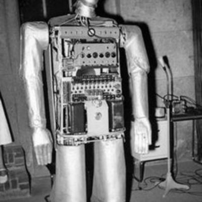 Timeline: robot *Electro*