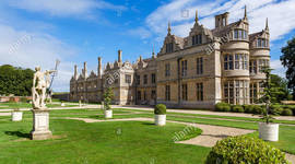 Timeline: Houses and palaces over the centuries