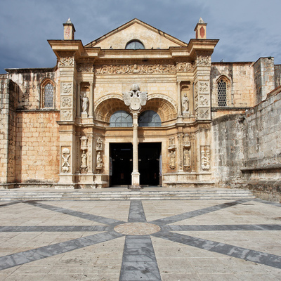 Timeline: Permanencia Gótica en América Latina. El caso Dominicano