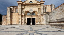 Timeline: Permanencia Gótica en América Latina. El caso Dominicano