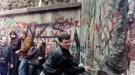 Timeline: Las dos alemanias y la caída del muro de Berlín.