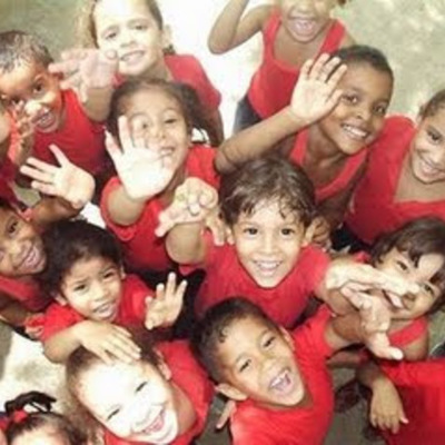 Timeline: HISTORIA DE LA NIÑEZ