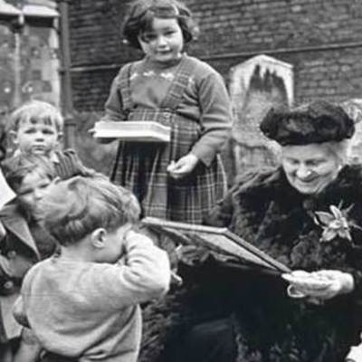 Timeline: Biografía de María Montessori