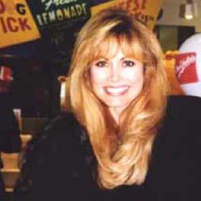 Timeline: Debbie Fields