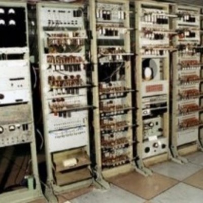 Timeline: Las Generaciones de Computadoras