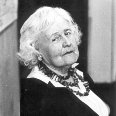 Timeline: Лента времени "Биография Мацулевич Магды Францевны" (ссылка на источник: http://xn--400-eddplucwdhb0e2b.xn--p1ai/persons/183-matsulevich.html)