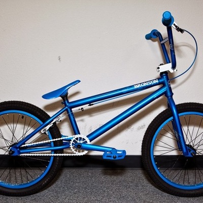 Timeline: Las Bicicletas