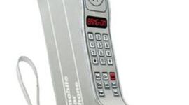 Timeline: cell phones threw the years