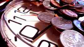 Timeline: Diferentes Escuelas del Pensamiento Económico en el Tiempo