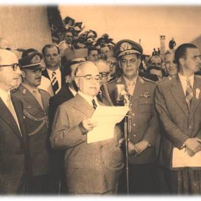 Timeline: A História da Educação na Primeira República e na Era Vargas