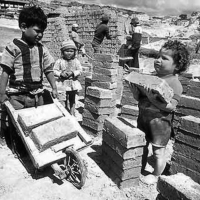 Timeline: HISTORIA DE LA INFANCIA