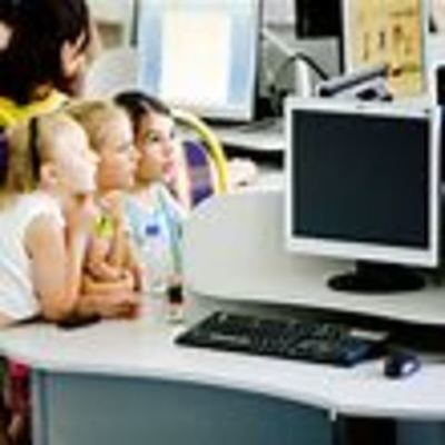 Timeline: Tecnologias en la Educación