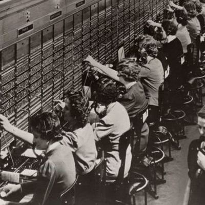 Timeline: EVOLUCION DE LOS INVENTOS DE LAS TELECOMUNICACIONES