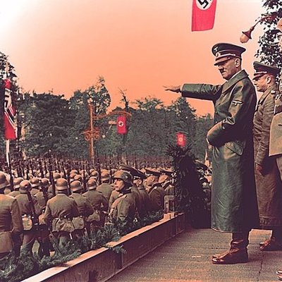 Timeline: Historia. 2ª GM