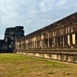 Angkor Wat temple at sunrise_198938678