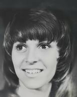 Karen Bell (Hollingsworth)