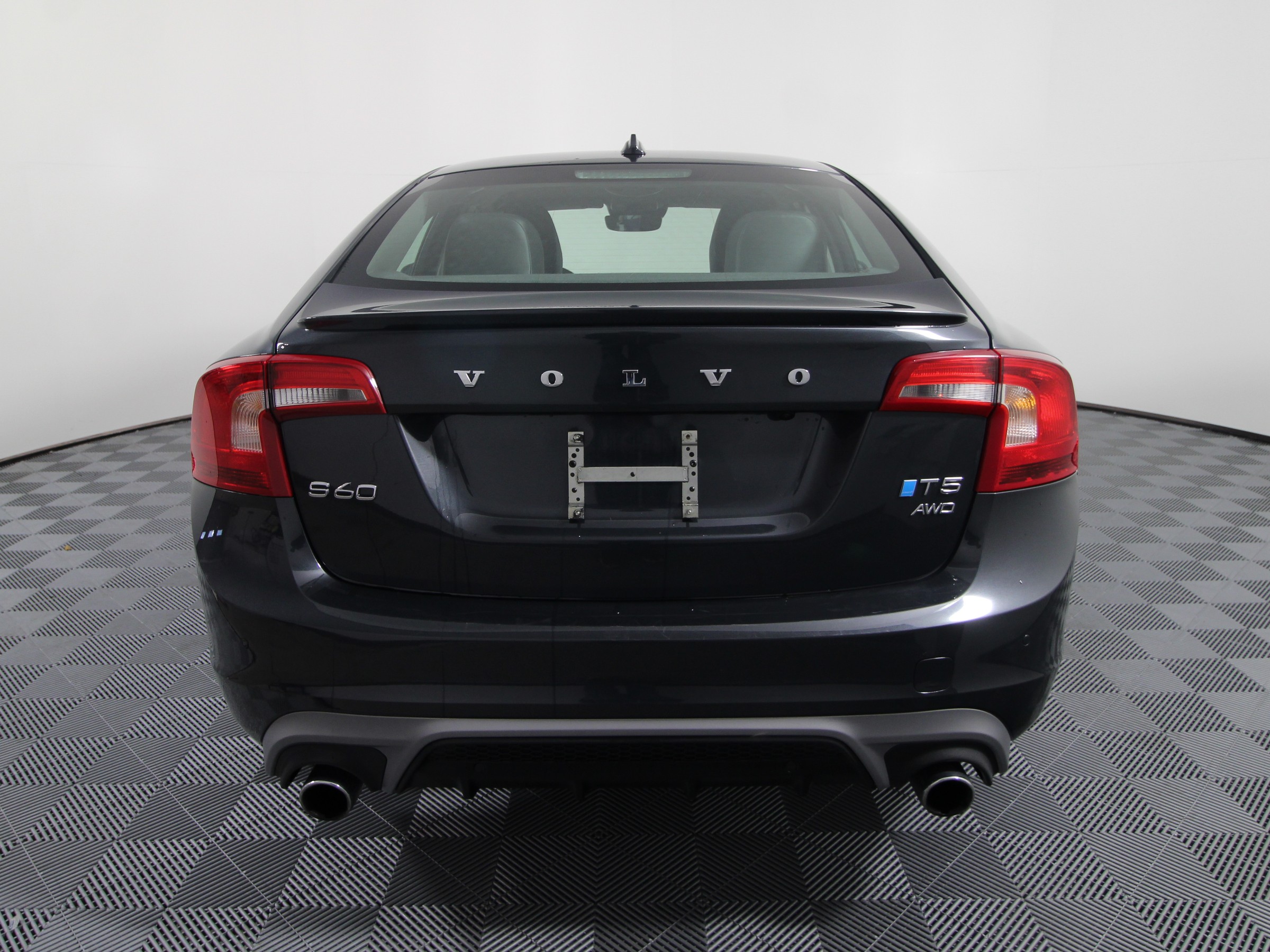 Certified Pre-Owned 2018 Volvo S60 T5 Dynamic With Navigation & AWD