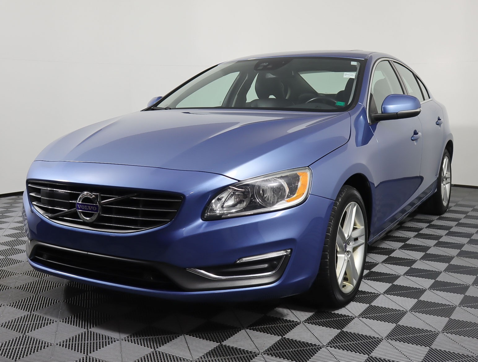 Certified PreOwned 2015 Volvo S60 T5 Premier Plus Intermediate Luxury