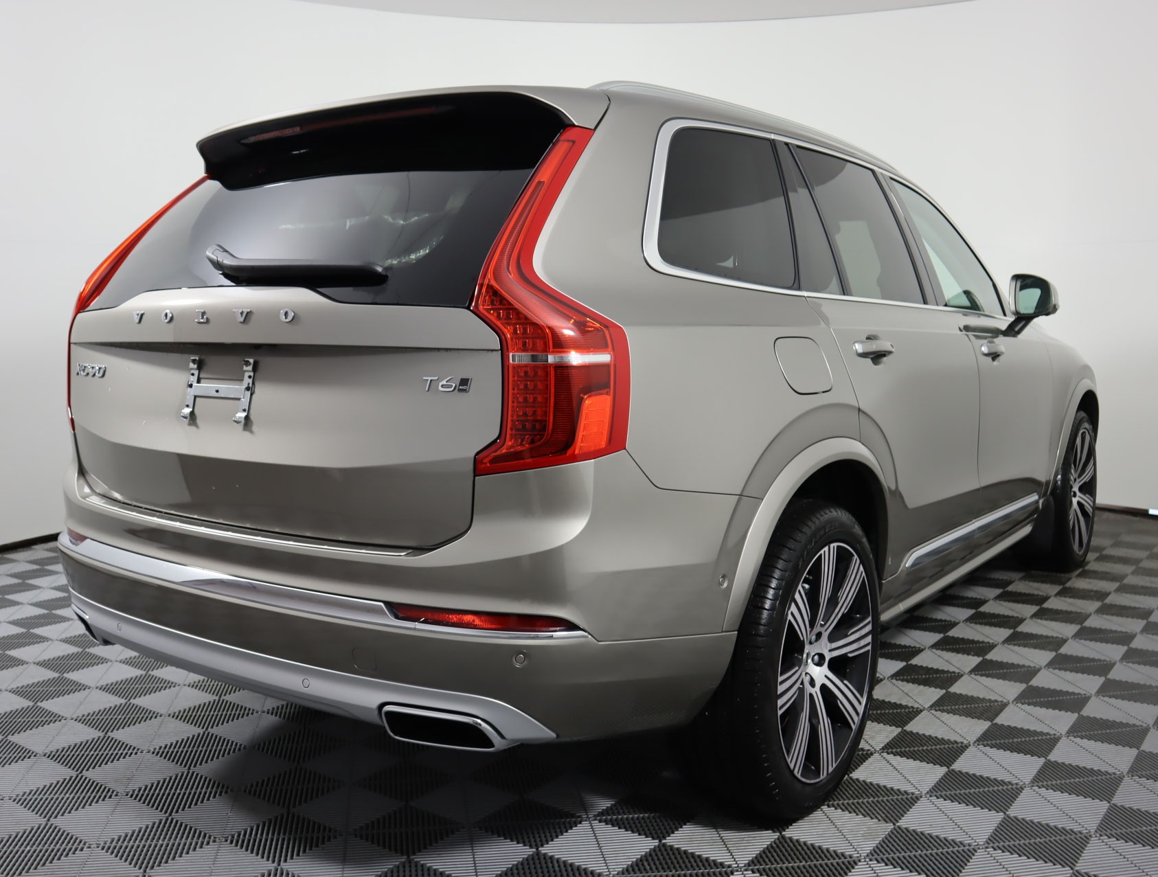 New 2021 Volvo XC90 T6 Inscription 6 Passenger Intermediate Luxury