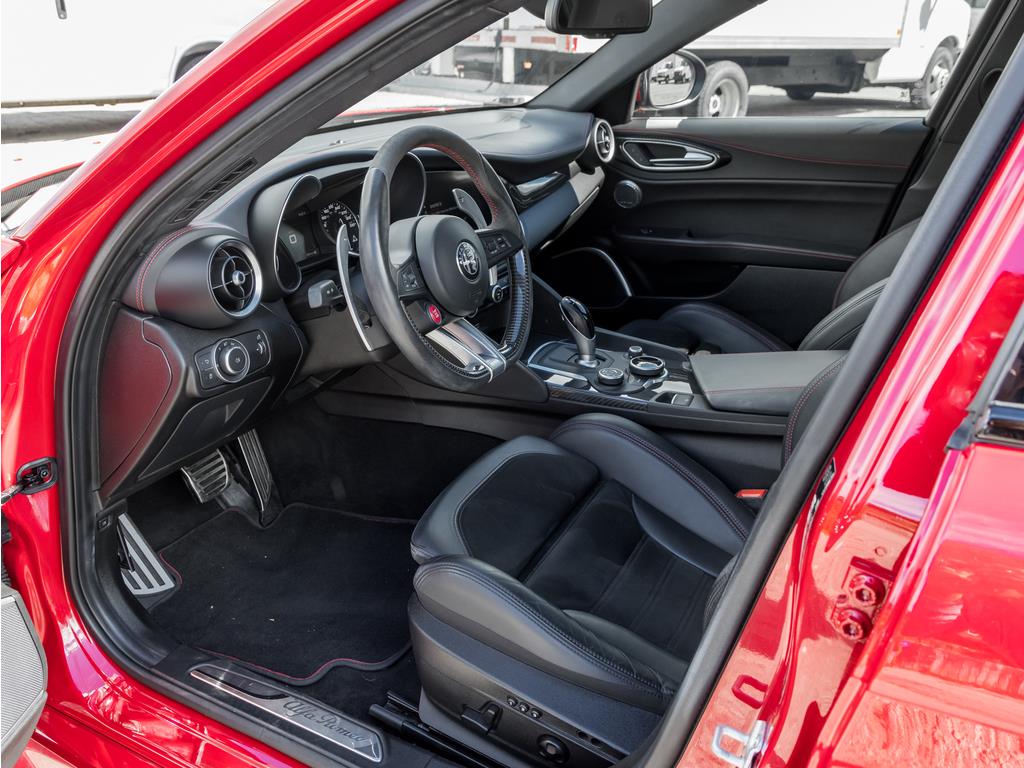 2017 Alfa Romeo Giulia Quadrifoglio, 多伦多, 全款车