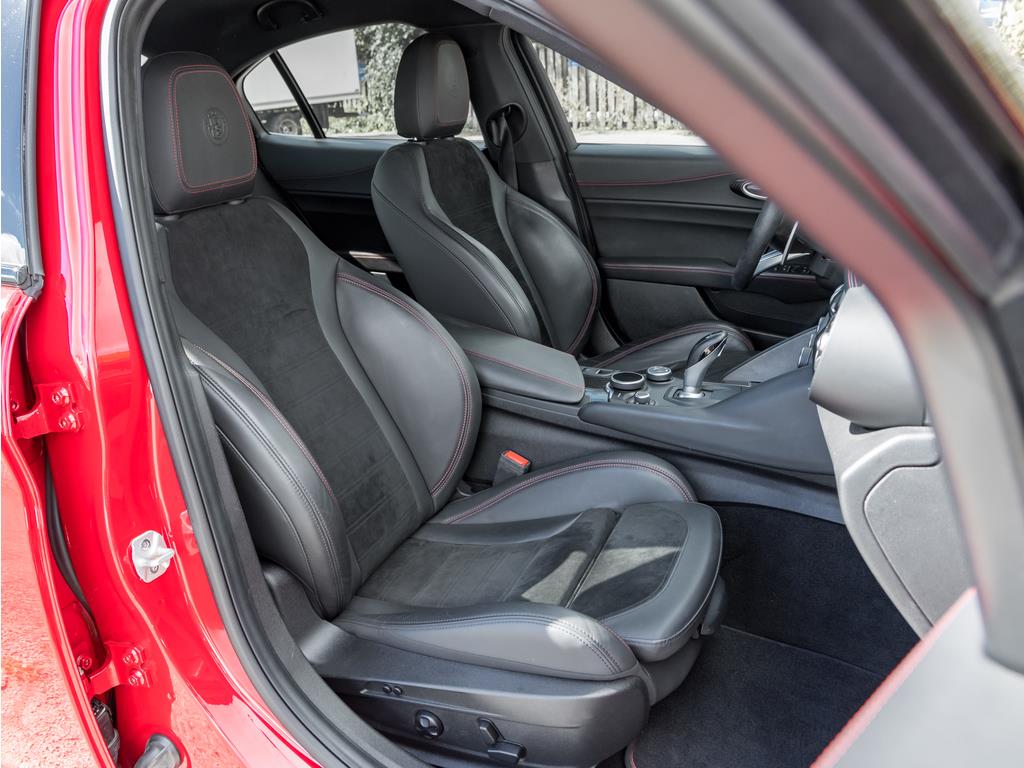 2017 Alfa Romeo Giulia Quadrifoglio, 多伦多, 全款车