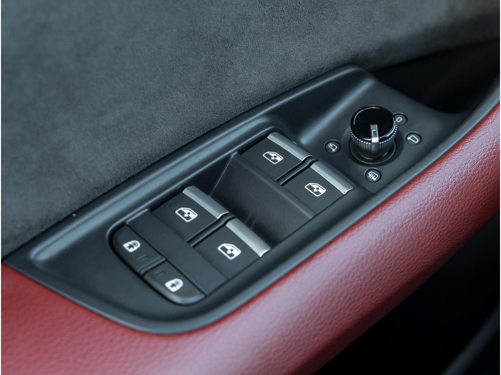 2022 Audi SQ8 4.0 TFSI quattro, 多伦多, 全款车