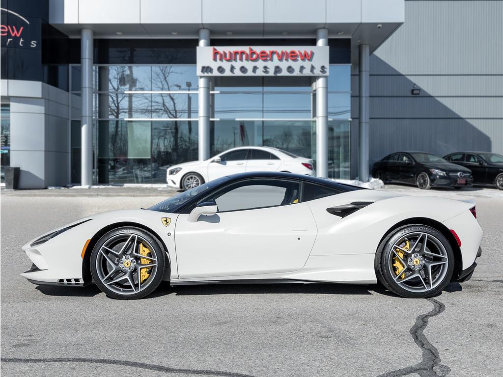 2022 Ferrari F8 Tributo Coupe, 多伦多, 全款车