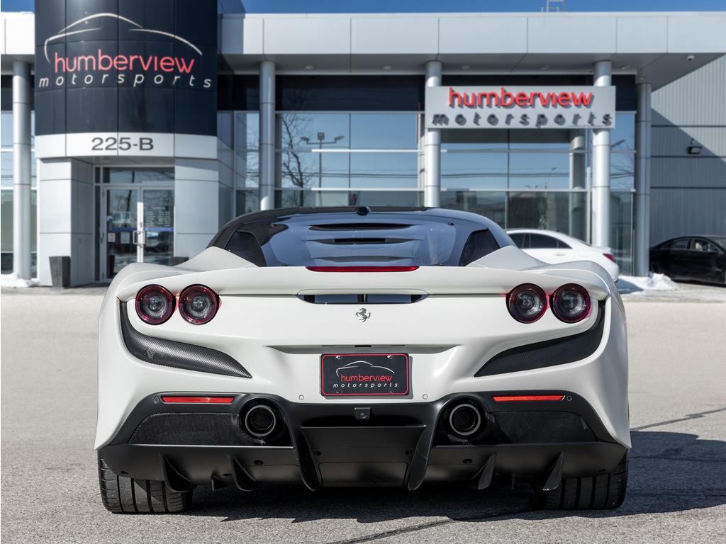 2022 Ferrari F8 Tributo Coupe, 多伦多, 全款车