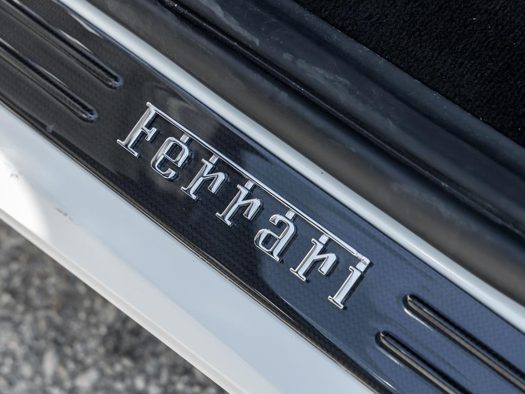 2022 Ferrari F8 Tributo Coupe, 多伦多, 全款车