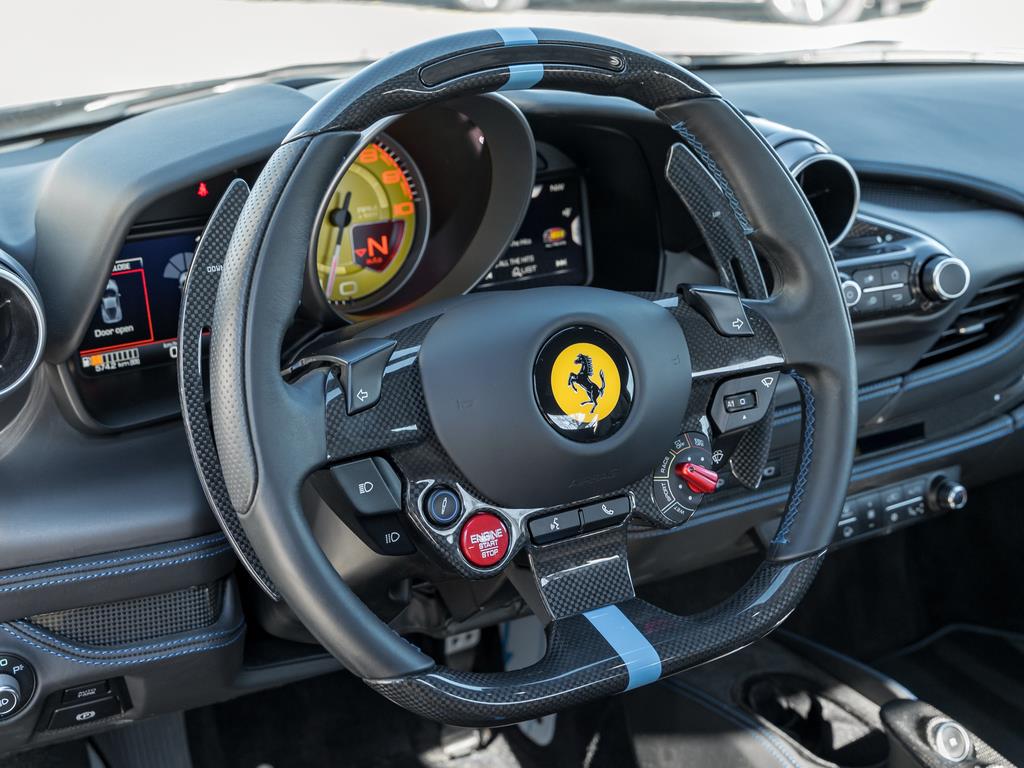 2022 Ferrari F8 Tributo Coupe, 多伦多, 全款车