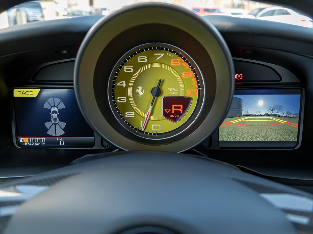 2022 Ferrari F8 Tributo Coupe, 多伦多, 全款车