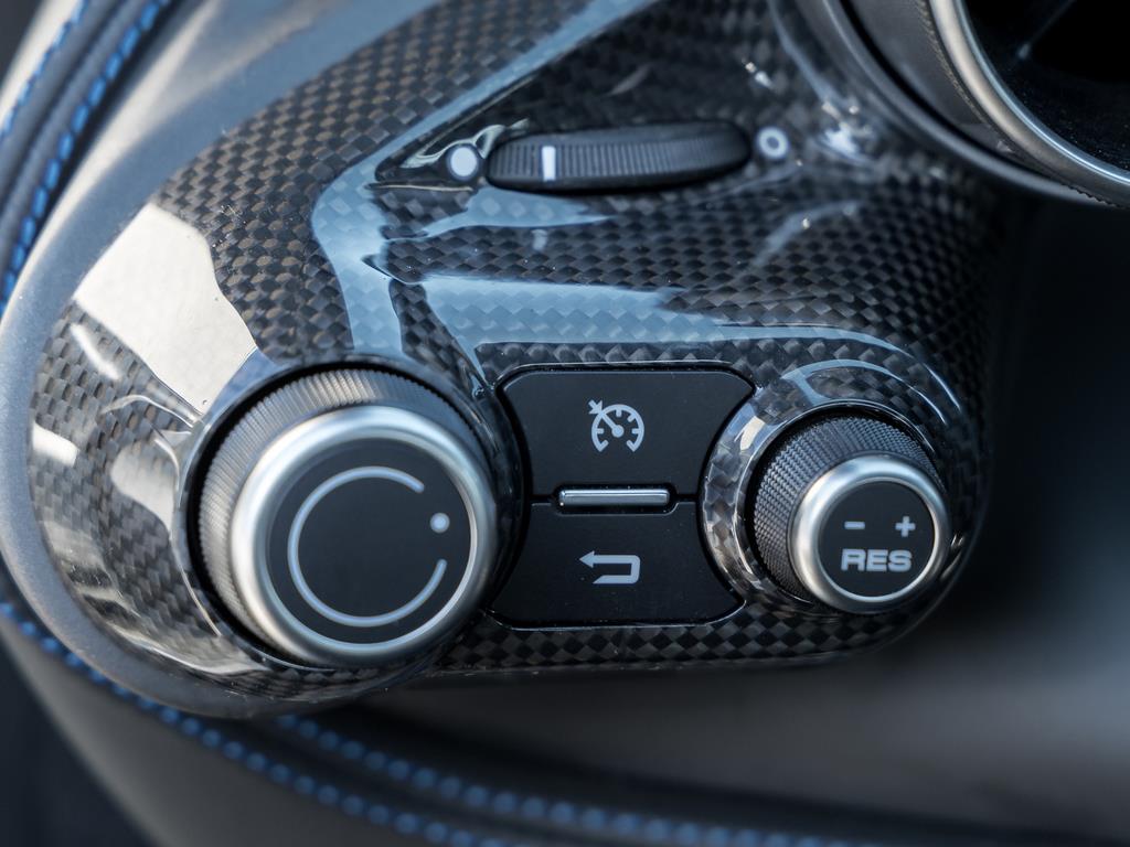 2022 Ferrari F8 Tributo Coupe, 多伦多, 全款车