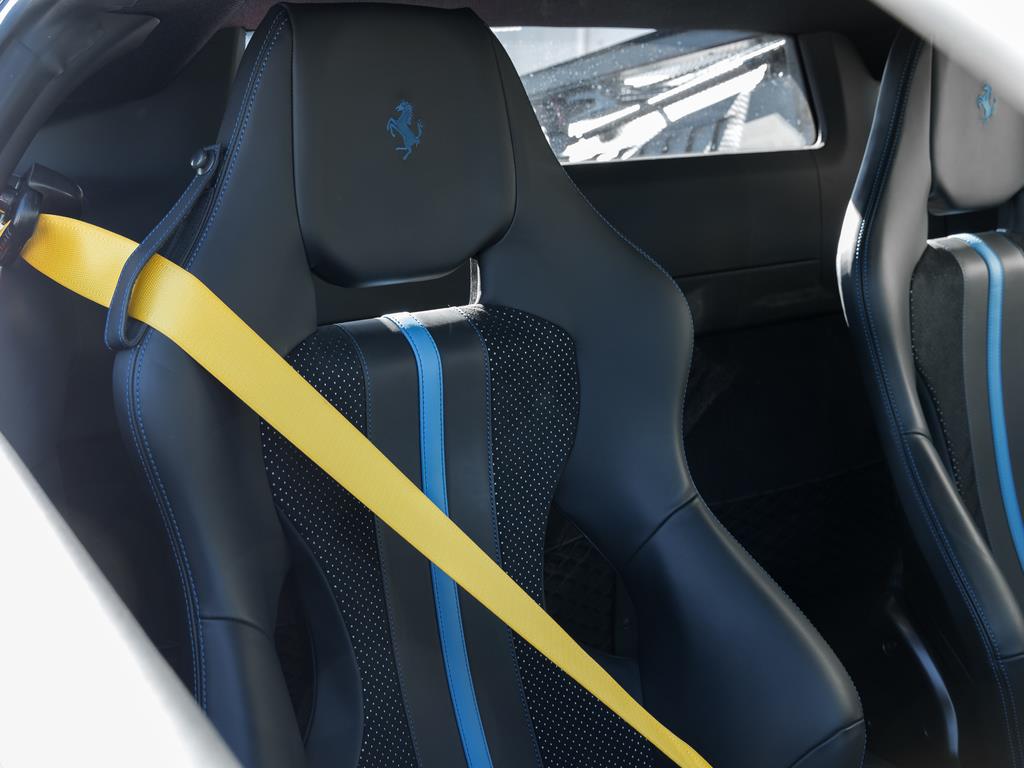 2022 Ferrari F8 Tributo Coupe, 多伦多, 全款车