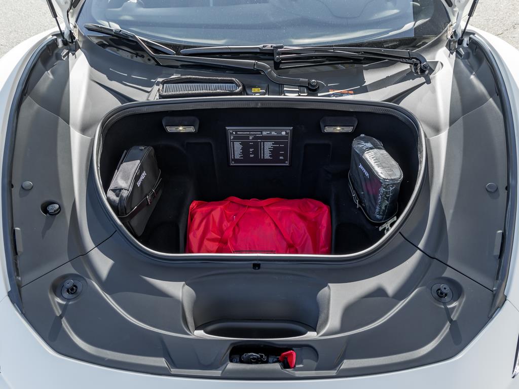 2022 Ferrari F8 Tributo Coupe, 多伦多, 全款车