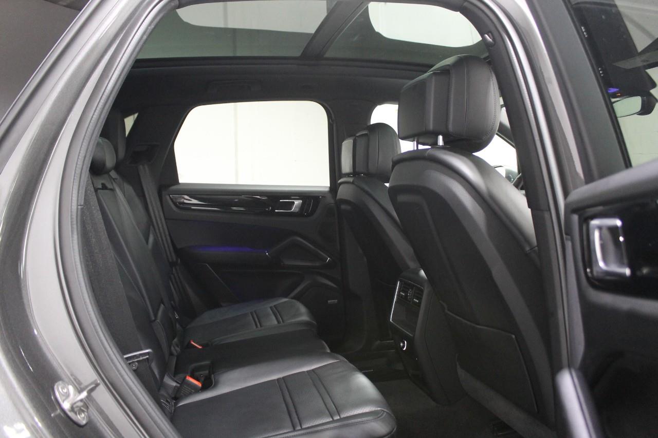 2021 Porsche  Cayenne  AWD , 多伦多, 第三方LEASE