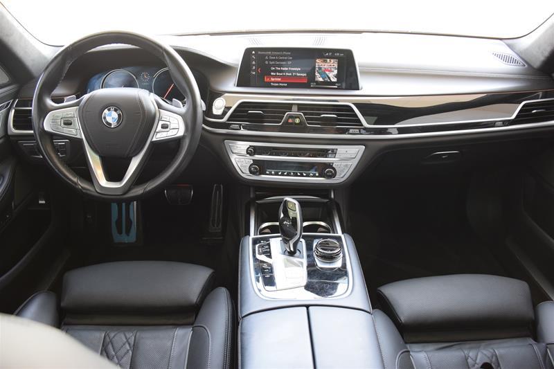 2019 BMW 750i xDrive, 多伦多, 全款车
