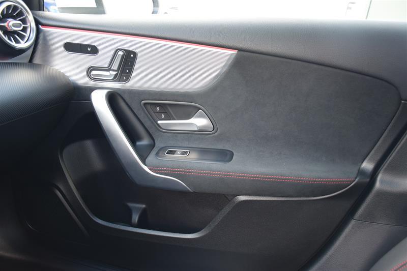 2019 Mercedes-Benz A 220 4MATIC, 多伦多, 全款车