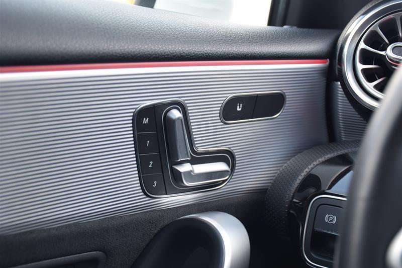 2019 Mercedes-Benz A 220 4MATIC, 多伦多, 全款车