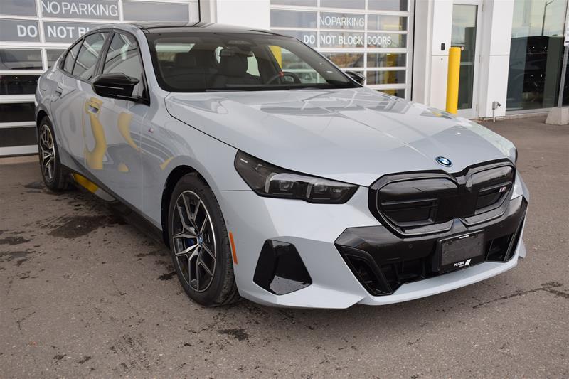 2024 BMW i5 M60 xDrive, 多伦多, 全款车