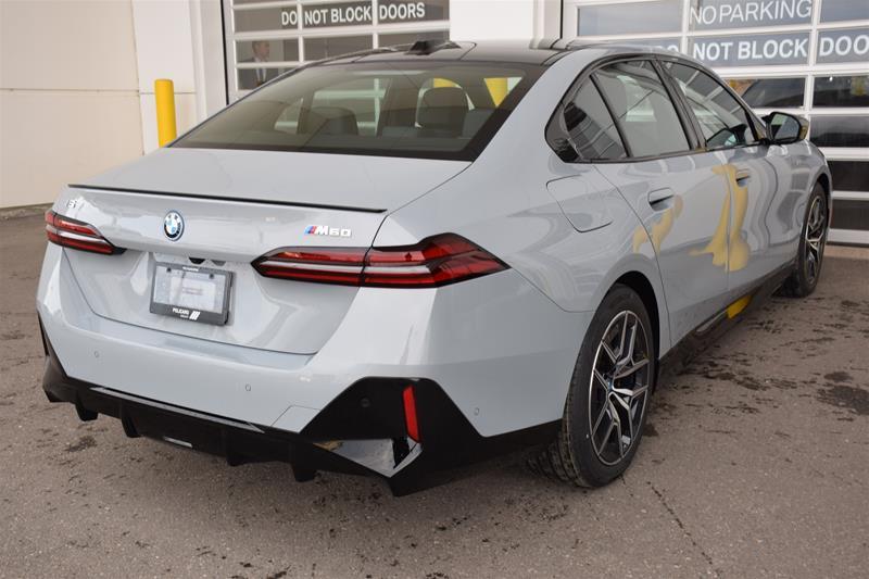 2024 BMW i5 M60 xDrive, 多伦多, 全款车