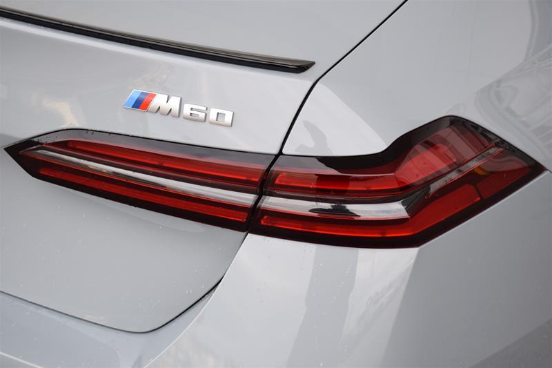 2024 BMW i5 M60 xDrive, 多伦多, 全款车