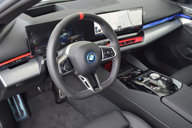 2024 BMW i5 M60 xDrive, 多伦多, 全款车