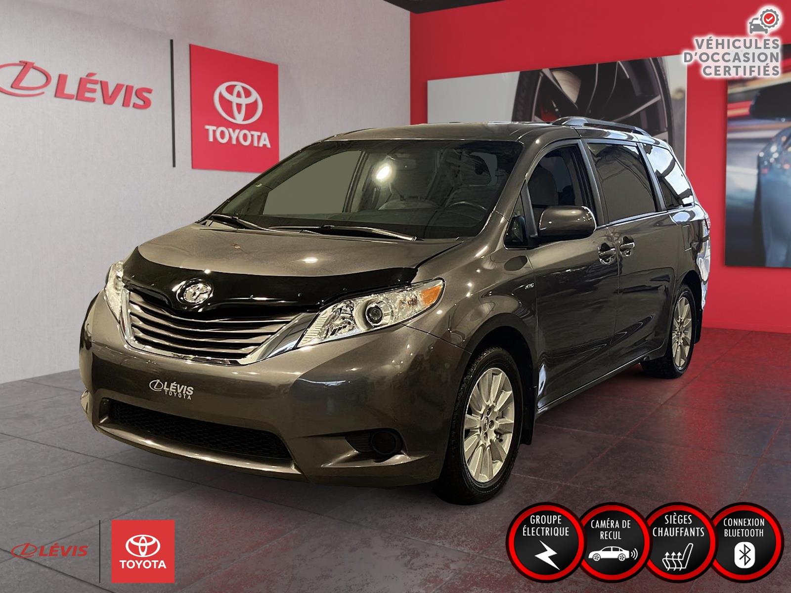 Used 2017 Toyota Sienna with 76,796 km for sale at Otogo