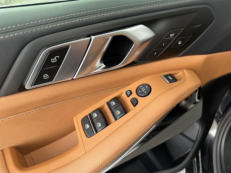 2022 BMW X5 M50i, 多伦多, 原厂Finance方案