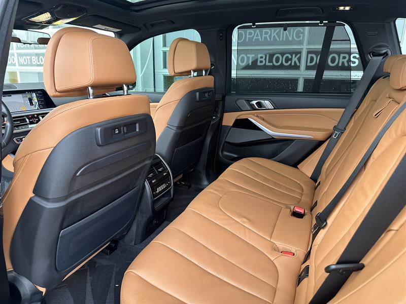 2022 BMW X5 M50i, 多伦多, 原厂Finance方案