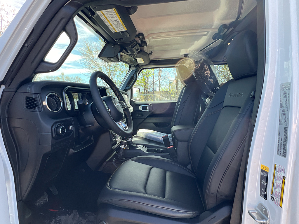Jeep Wrangler 2024 - Image 9