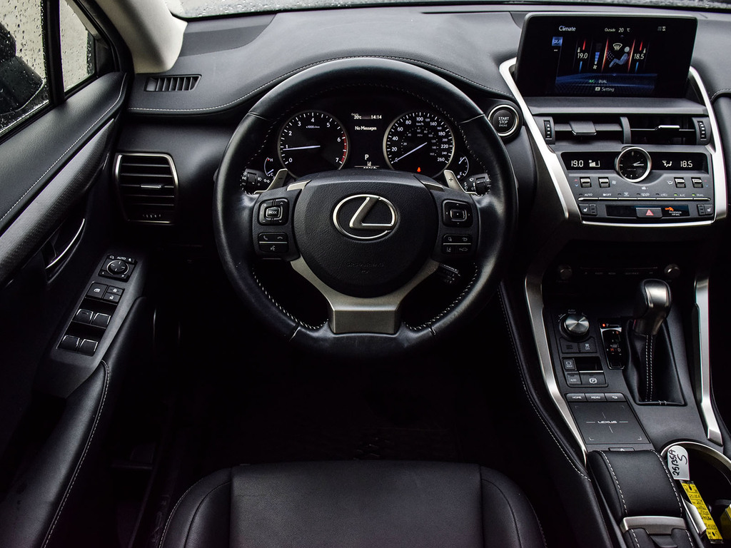 2019 Lexus NX 300 , 多伦多, 全款车