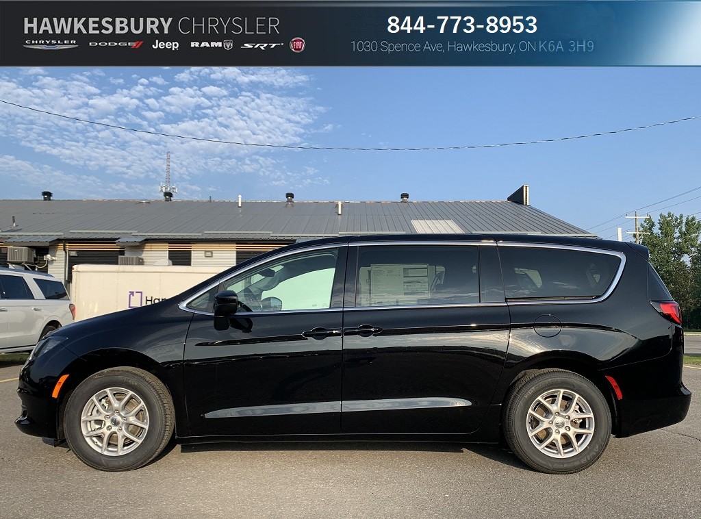 Chrysler Grand Caravan 2024 - Image 3